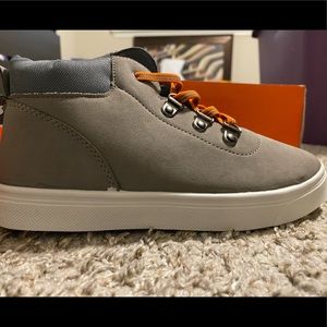 Brand new kids shoes never worn!